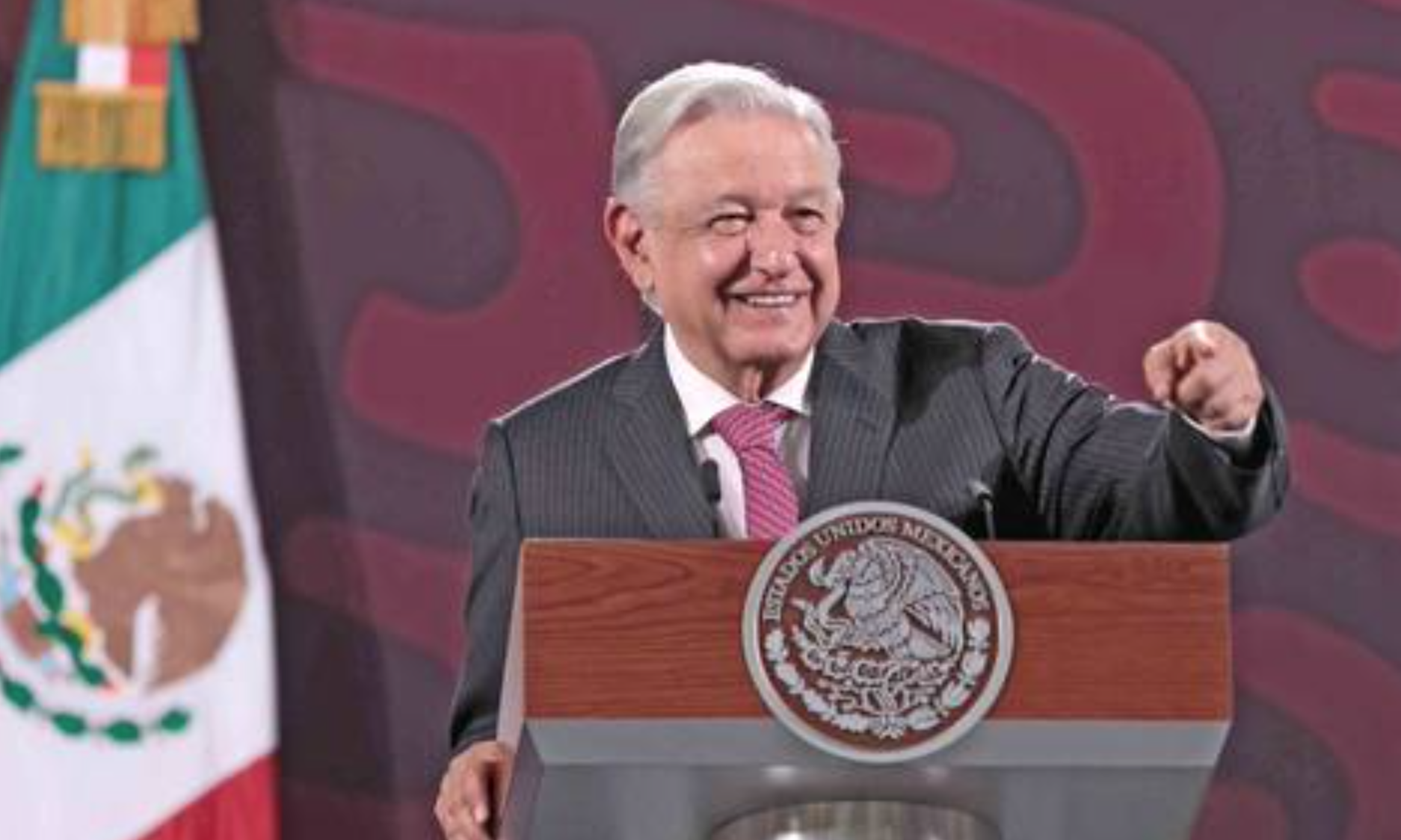 Admite López Obrador que falta prevención en varias enfermedades